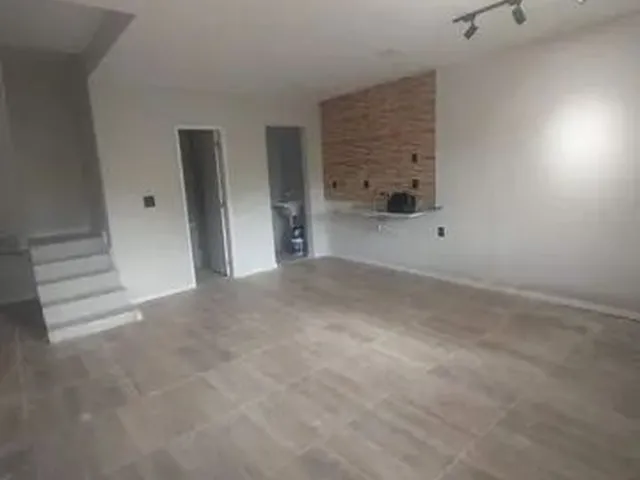 Imagem: Alugo Duplex 2 Suítes 1° Locação