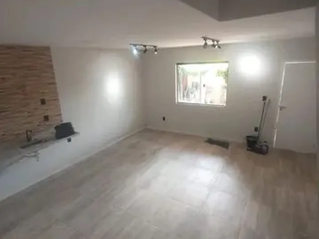 Imagem 4: Alugo Duplex 2 Suítes 1° Locação