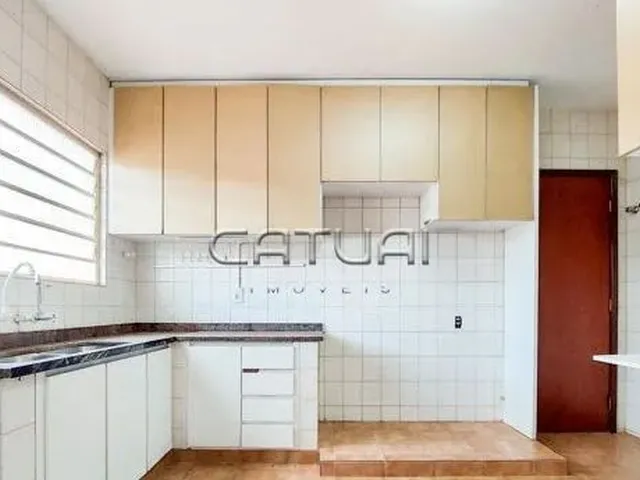 Imagem 2: Casa Sobrado com 4 Quartos - Bairro Quebec em Londrina