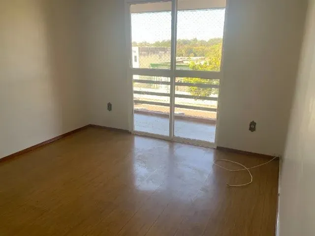 Imagem 14: 1400,00 Apto 2 Quartos de Frente, com Ármarios, Nascente