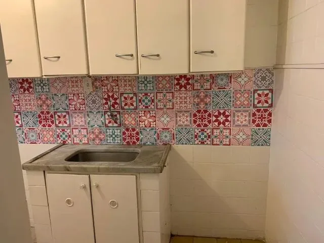 Imagem 6: 1400,00 Apto 2 Quartos de Frente, com Ármarios, Nascente