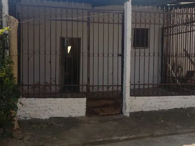Imagem: Aluga-Se Barraco de Fundos com 3Comodos.entrada