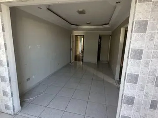 Imagem 1: Vendo Apartamento com 3 Quartos em Casa Caiada