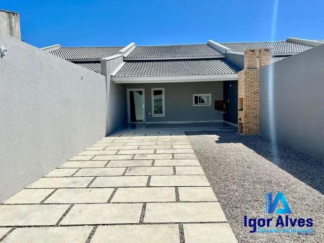 Imagem: Casa Plana com 3 Suítes e Amplo Terreno