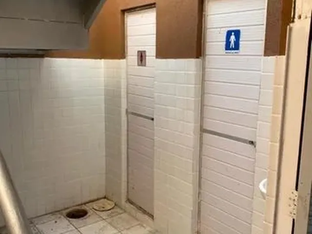 Imagem 3: Alugo Ponto Comercial Duplex no Parque Athenas