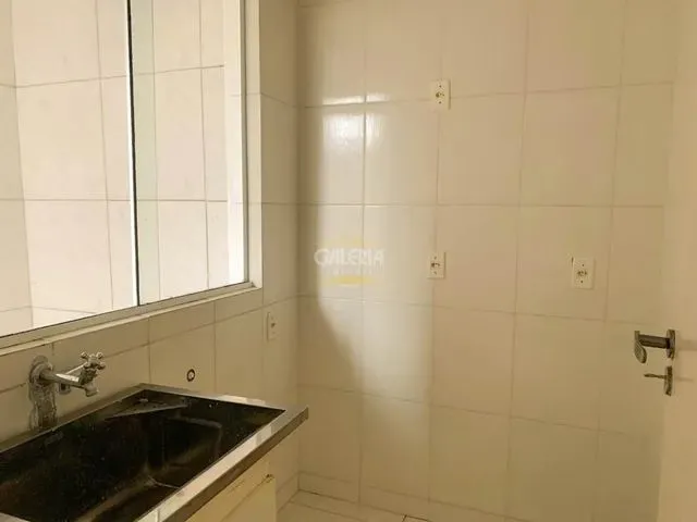 Imagem 4: Casa no Iririú com 3 Quartos para Locação, 98 M²