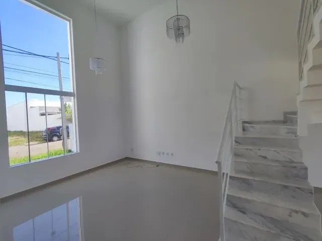 Imagem 2: Casa Vale dos Cristais C/ 3Qts, Send 1Suíte, 2Brs, 1Vg, Quintal Gramado