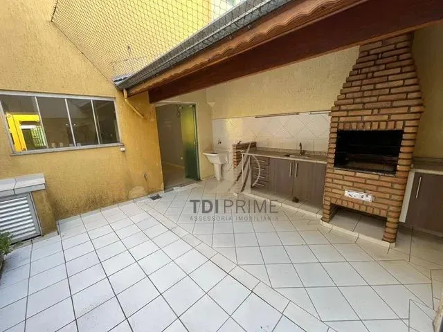 Imagem: A casa possui 3 Dormitórios, 3 Suítes, 4 Banheiros, 4
