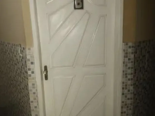 Imagem 1: Alugo Kitnet na Coroa do Meio Mobiliado