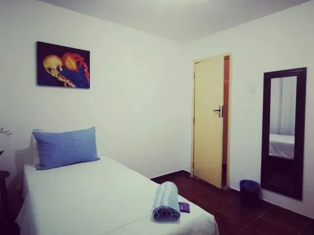 Imagem: Quarto Mobiliado Granja dos Cavaleiros Macaé