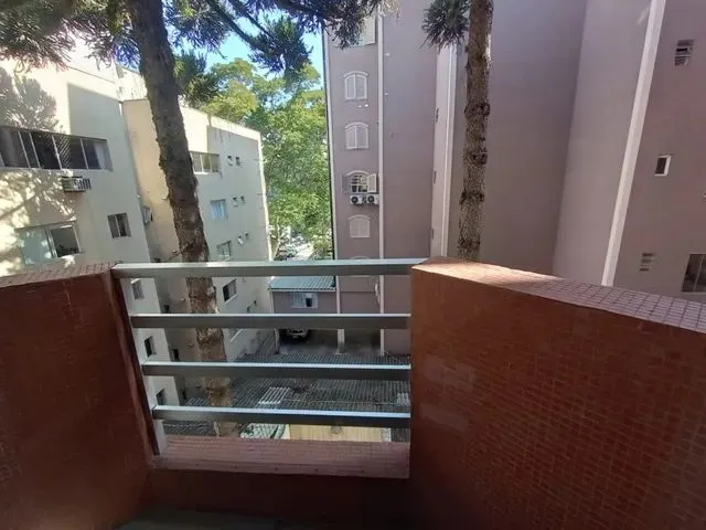 Imagem 6: Apartamento com 2 Quartos para Alugar por R$ 1650.00, 67.46 M2 - Merces - Curitiba/Pr