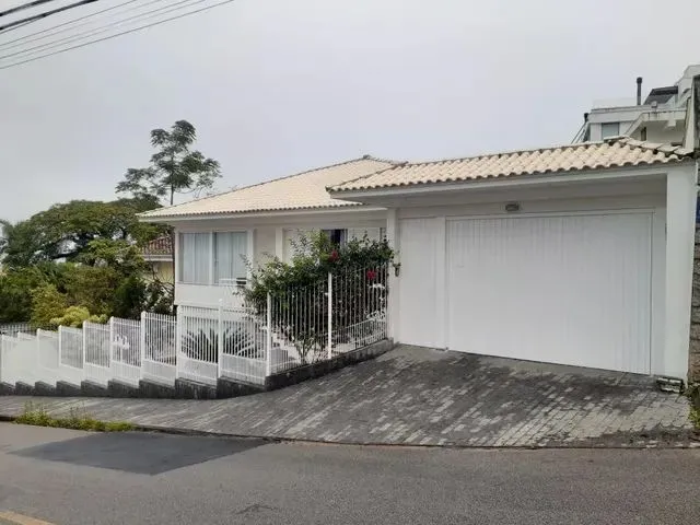 Imagem 5: Casa com 3 Suítes e 1 Dormitórios para Locação, 233M², Itaguaçu - Florianópolis/Sc