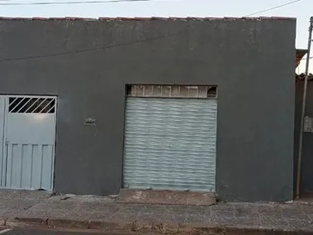 Imagem 2: Casa com Comércio Local Privilegiado
