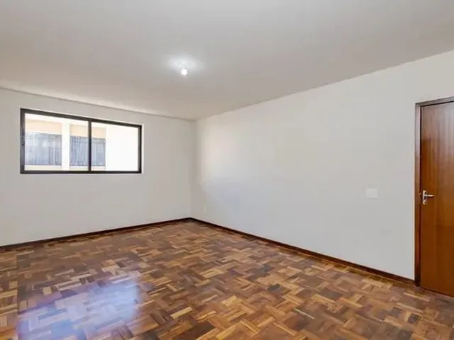 Imagem 2: Apartamento Reformado com 3 Dormitórios À Venda, 103 M² por R$ 502.000 - Bacacheri