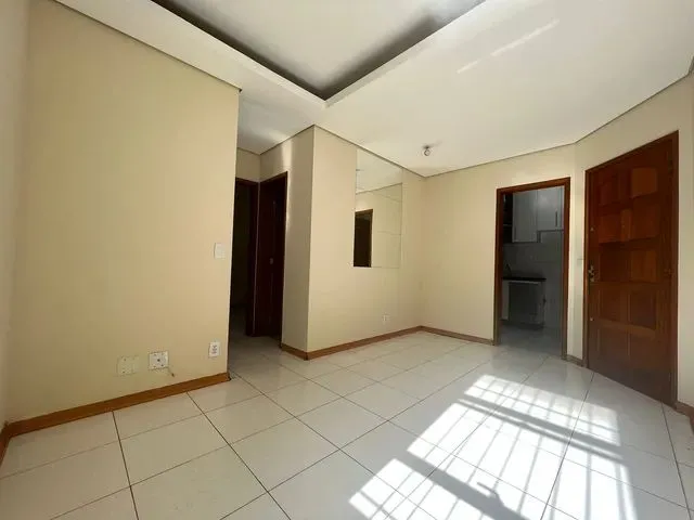 Imagem 1: Apartamento Tipo com 3 Quartos, 1 Suíte, Elevador e 1 Vaga no Bairro Vila Clóris