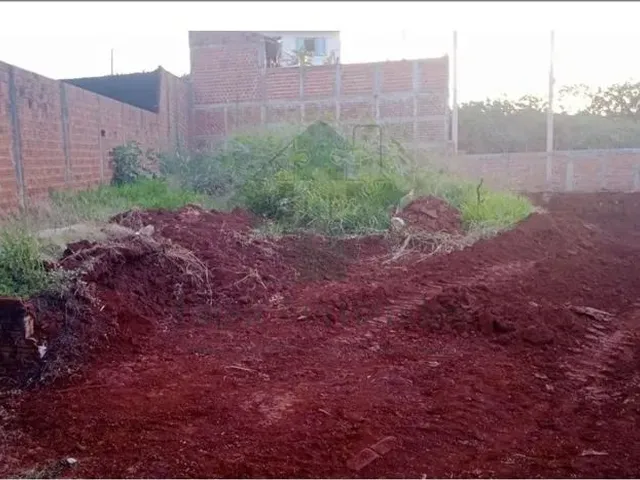 Imagem 1: Venda Terreno / lote com venda por R$180.000