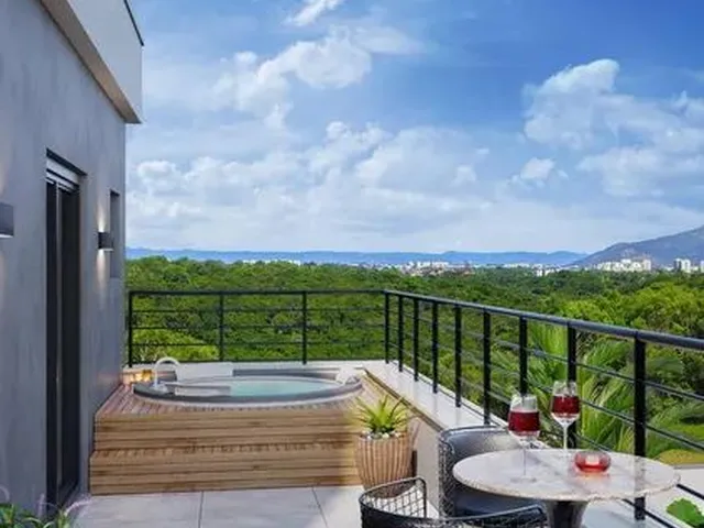 Imagem: Casa de 04 Quartos com 225M² no Condomínio
