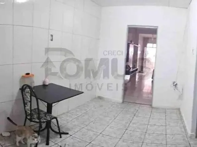 Imagem: Vendo Casa de 3 Quartos, 2 Banheiros na
