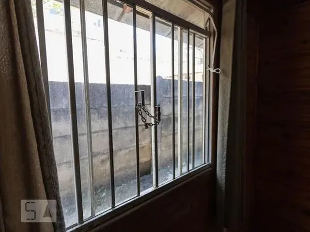 Imagem 2: Casa para Aluguel - Mercês, 2 Quartos, 85 M2