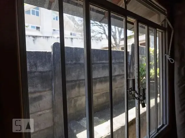 Imagem 14: Casa para Aluguel - Mercês, 2 Quartos, 85 M2
