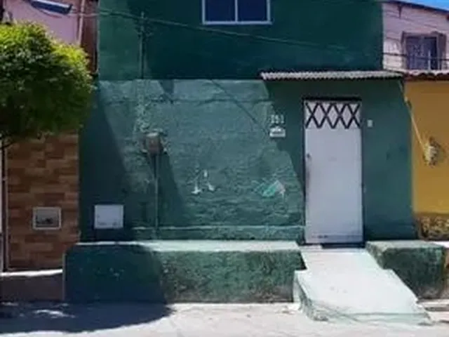 Imagem: Alugo Cada Dúplex 4 Quartos e 2 Banheiros