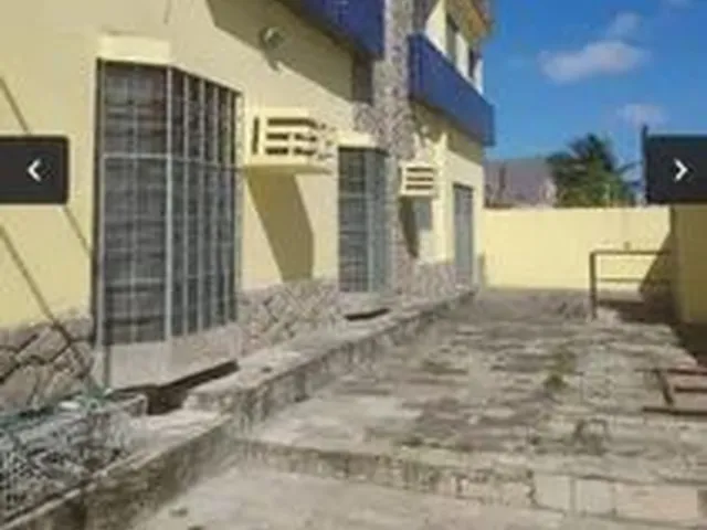 Imagem 2: Casa para Aluguel Possui 280 Metros Quadrados com 6 Quartos em Cordeiro - Recife - Pernamb