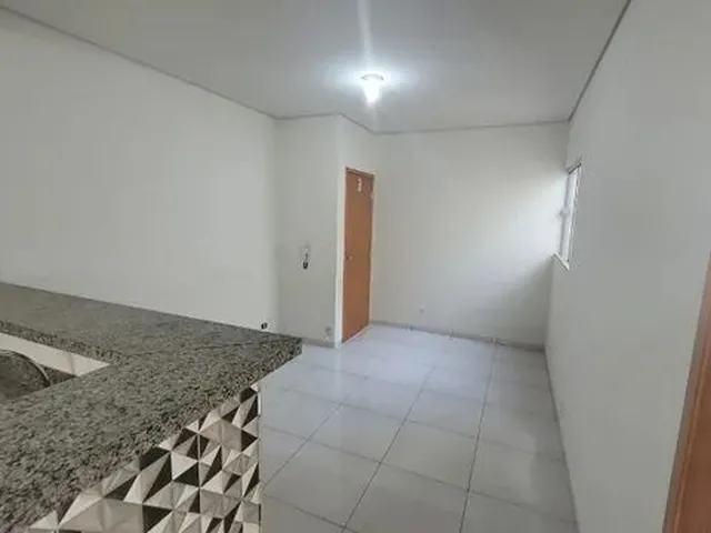 Imagem 4: Apê Térreo. Jardim Imá. de 2 Quartos com Ar Condicionado e Armário Cozinha. Semi Novo