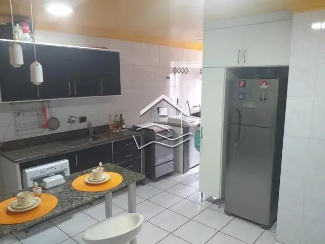 Imagem 2: Petrópolis - Apartamento Padrão - Nogueira