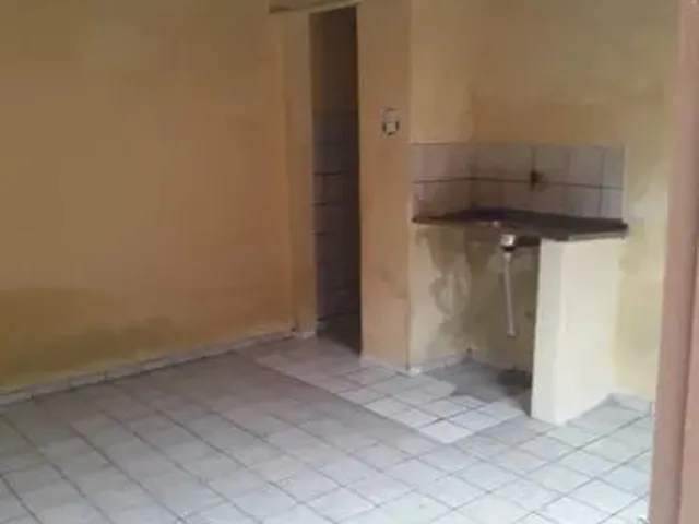 Imagem 5: Alugo Quarto com Banheiro, Forquilha