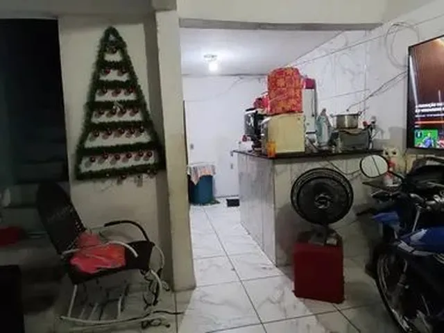 Imagem 3: Casa em Rua Pública