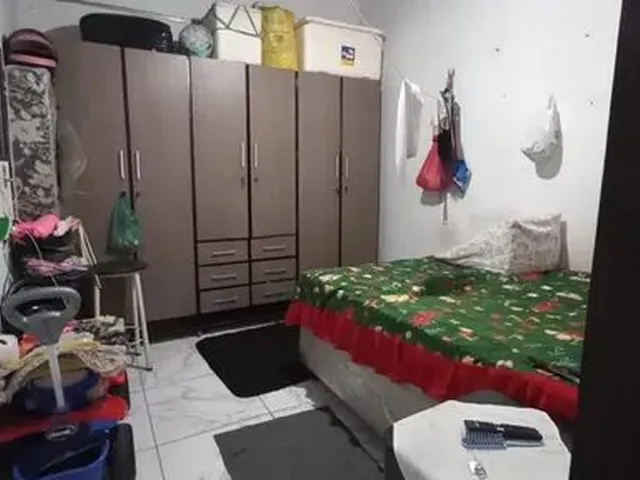 Imagem 6: Casa em Rua Pública
