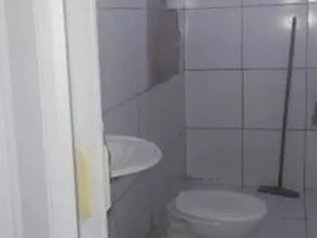 Imagem 5: Alugo Casa Duplex 4 Quartos e 2 Banheiros