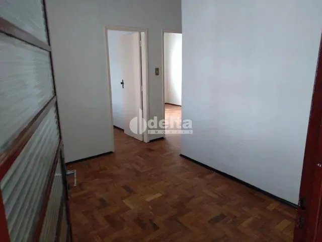 Imagem: Casa para Aluguel, 3 Quartos, 1 Vaga, Brasil