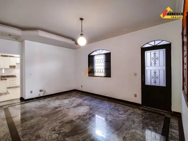 Imagem: Casa para Aluguel, 4 Quartos, 1 Suíte