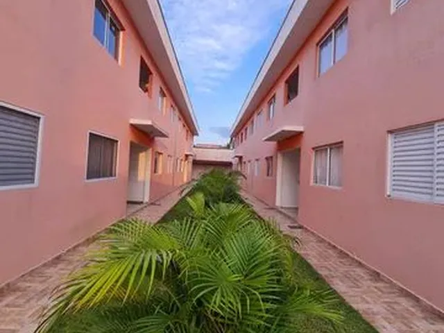 Imagem: Apartamento Térreo À Venda a 500M da Praia