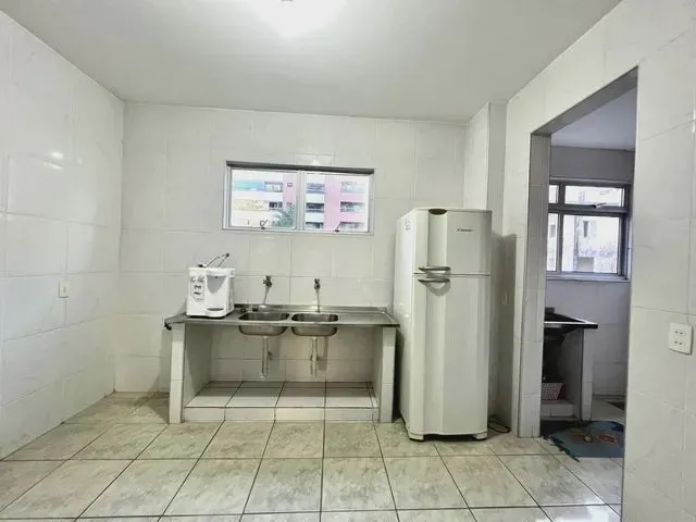 Imagem 9: Com 03 Suítes, Varanda, Sala Ampla e Lavabo, Este Imóvel Oferece Um Ambiente