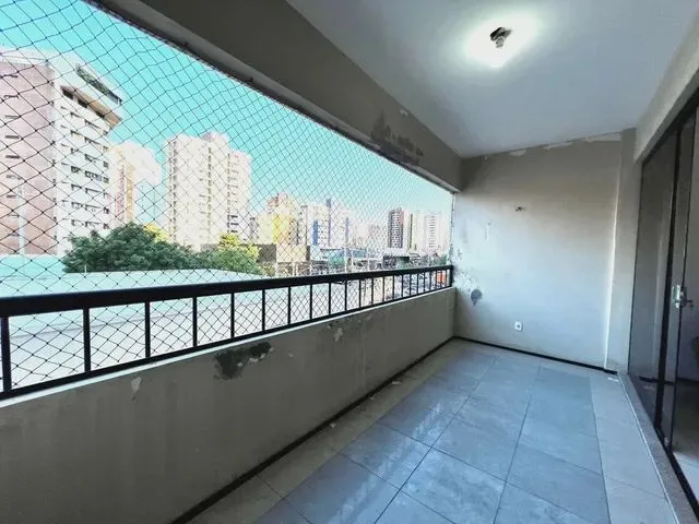 Imagem 11: Com 03 Suítes, Varanda, Sala Ampla e Lavabo, Este Imóvel Oferece Um Ambiente