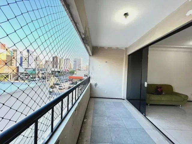 Imagem 14: Com 03 Suítes, Varanda, Sala Ampla e Lavabo, Este Imóvel Oferece Um Ambiente