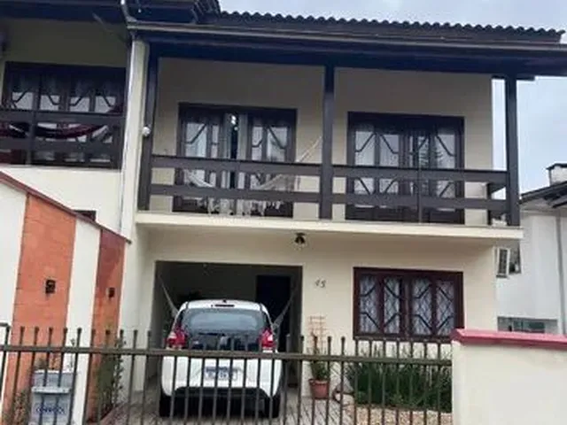 Imagem: Sobrado Geminado Alto Padrão no Glória