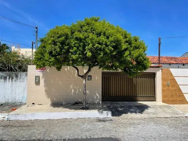 Imagem: Casa na Farolândia - 3 Quartos, 162M²