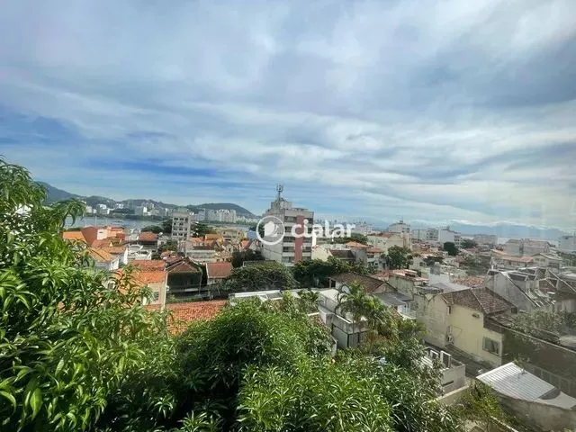 Imagem: Casa com 6 Dormitórios À Venda por R$