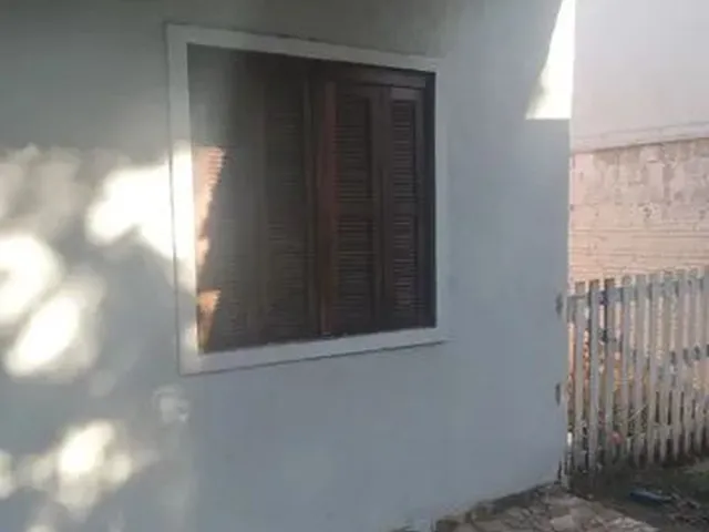 Imagem: Casa Alvenaria Única no Pátio 1000,00