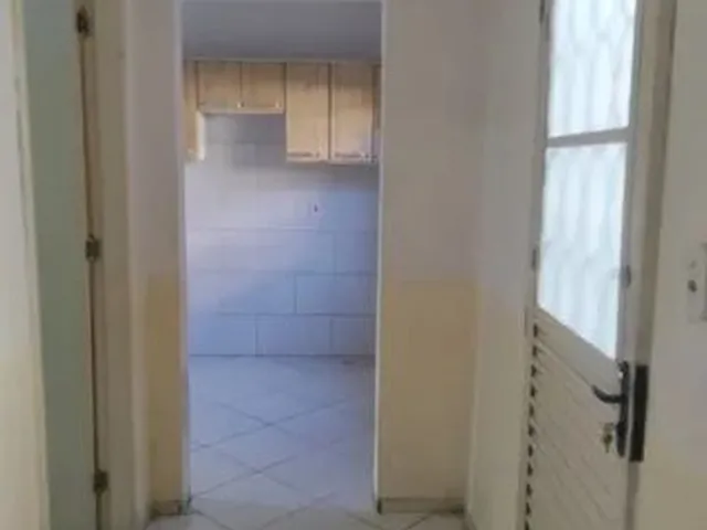 Imagem 4: Casa Alvenaria Única no Pátio 1000,00