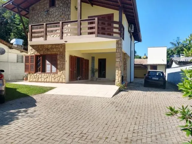 Imagem: Alugo Sobrado Semimobiliado Ratones