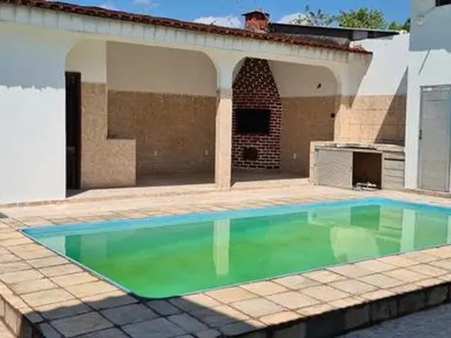 Imagem: Alugo Exelente Casa com Piscina em Exelente