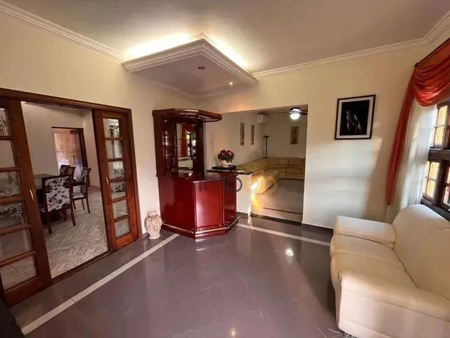 Imagem: Casa com 5 Dormitórios para Alugar, 630