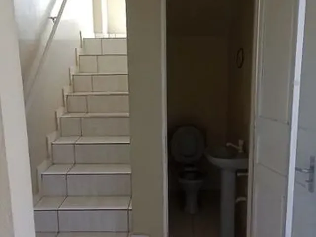 Imagem 4: Aluga Se Casa Casa com 2 dormitórios