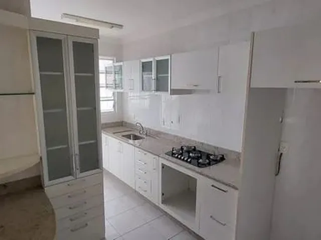 Imagem 2: Amplo Apto de 2 Quartos com Suíte Estreito Fpolis