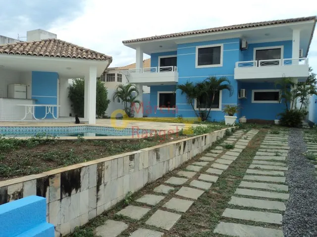 Imagem: Casa Nascente em Condomínio