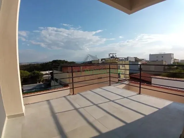 Imagem 7: )(- Linda de Mais Casa Triplex Nova com 2 Quartos e Grande Quintal em Parque